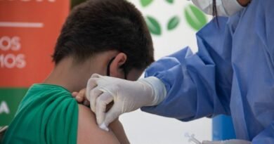 Argentine judge sets conditions for vaccinating children against COVID-19