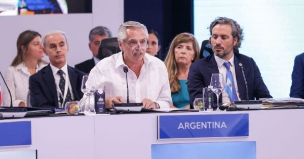 Fernández thanks Ibero-American Summit support on Malvinas