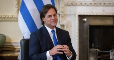 Uruguay generates certainty for Argentine migrants, Lacalle says