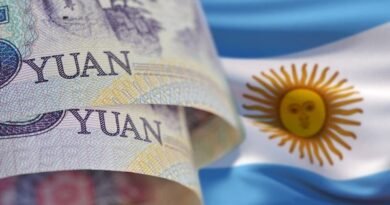 Short of US dollars, Argentina advances towards trading and hoarding in Yuan