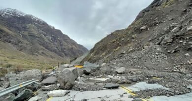 Chile-bound lorries stranded in the middle of the Andes due to bad weather