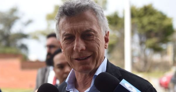 Macri, in Montevideo, says Argentine gov't “irresponsible”