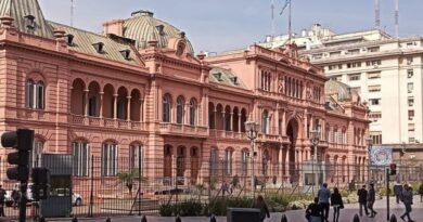 Caller tells 911 there was a bomb in Casa Rosada