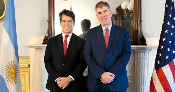 Argentine Cabinet Chief on bilateral ties boosting mission in Washington