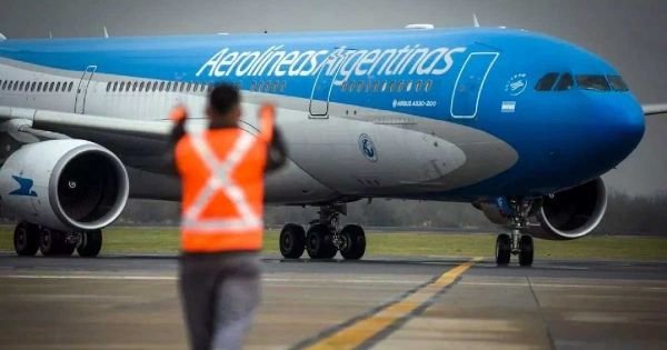 Aerolíneas Argentinas strike leaves 37,000 passengers stranded